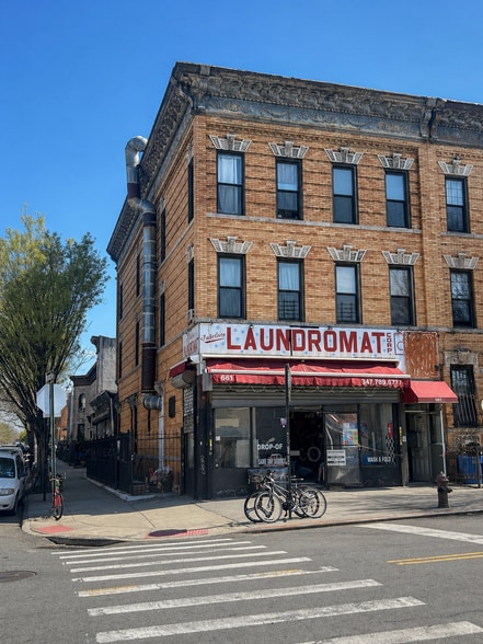 661 Central Ave, Brooklyn, NY for sale - Building Photo - Image 2 of 22