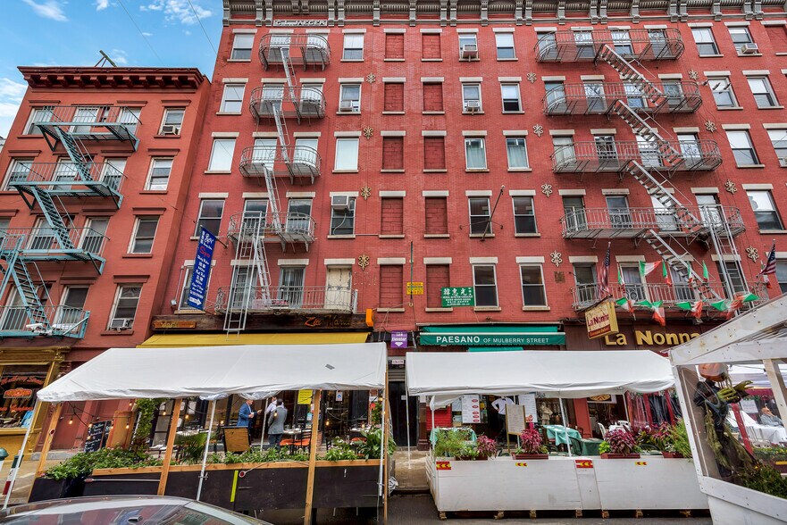 132 Mulberry St, New York, NY à louer - Photo du bâtiment - Image 3 de 3