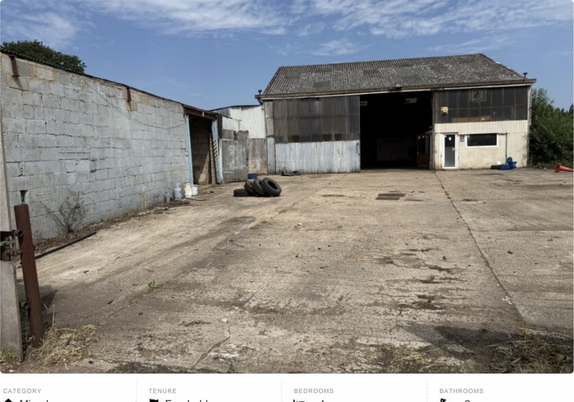 Lowfield Heath Rd, Horley à vendre - Photo du bâtiment - Image 2 de 15