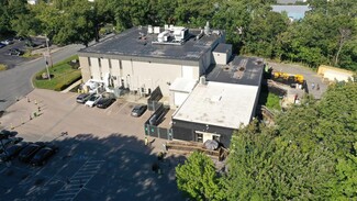 Plus de détails pour 34 Extension St, Attleboro, MA - Industriel à vendre