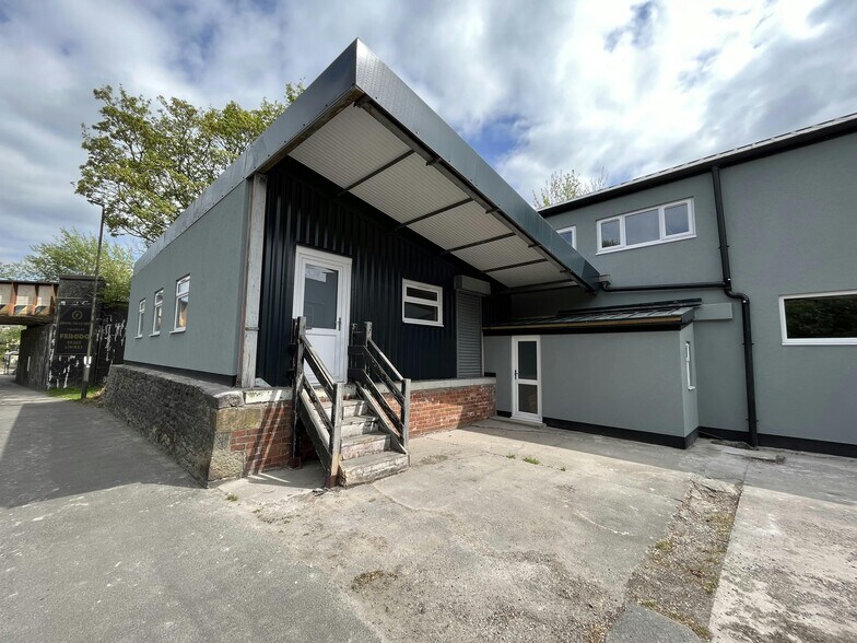 15 Manchester Rd, High Peak à louer - Photo du bâtiment - Image 2 de 11