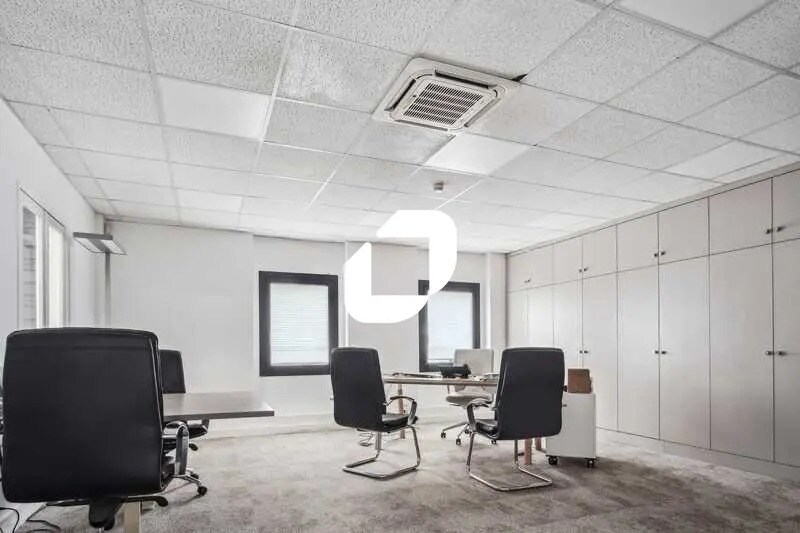 Flex in Saint-Soupplets for lease - Interior Photo - Image 3 of 13