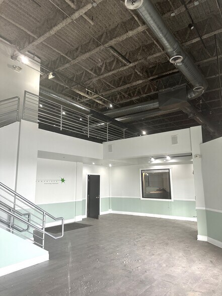 19031 Old Lagrange Rd, Mokena, IL à louer - Photo intérieure - Image 2 de 7