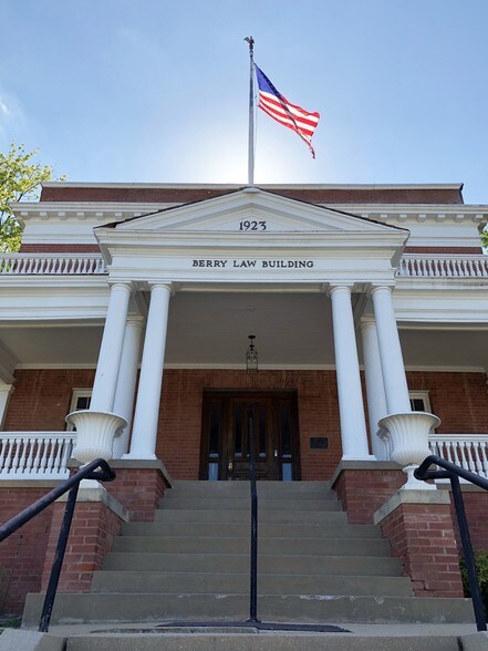 1923 N Classen Blvd, Oklahoma City, OK à louer - Photo du bâtiment - Image 3 de 32
