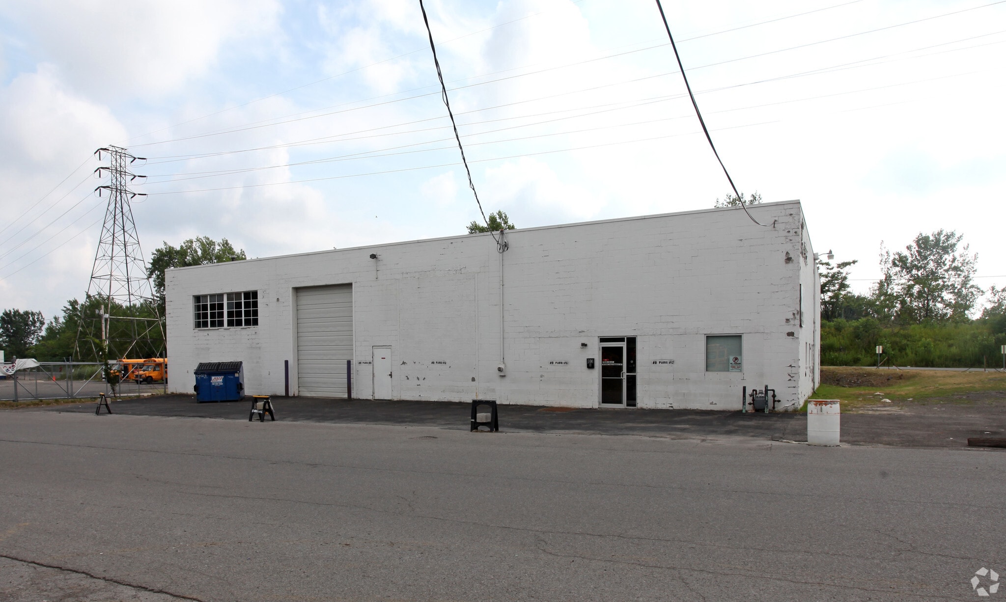 747 Walden Ave, Buffalo, NY for lease Primary Photo- Image 1 of 8
