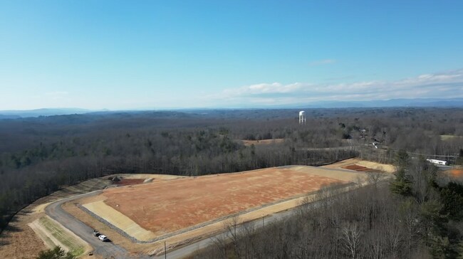 Plus de détails pour Lanes Drive, North Wilkesboro, NC - Terrain à louer