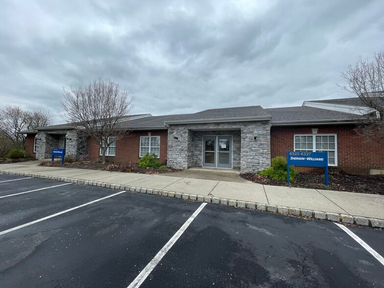 4321 Easton Ave, Bethlehem, PA for lease - Building Photo - Image 3 of 5