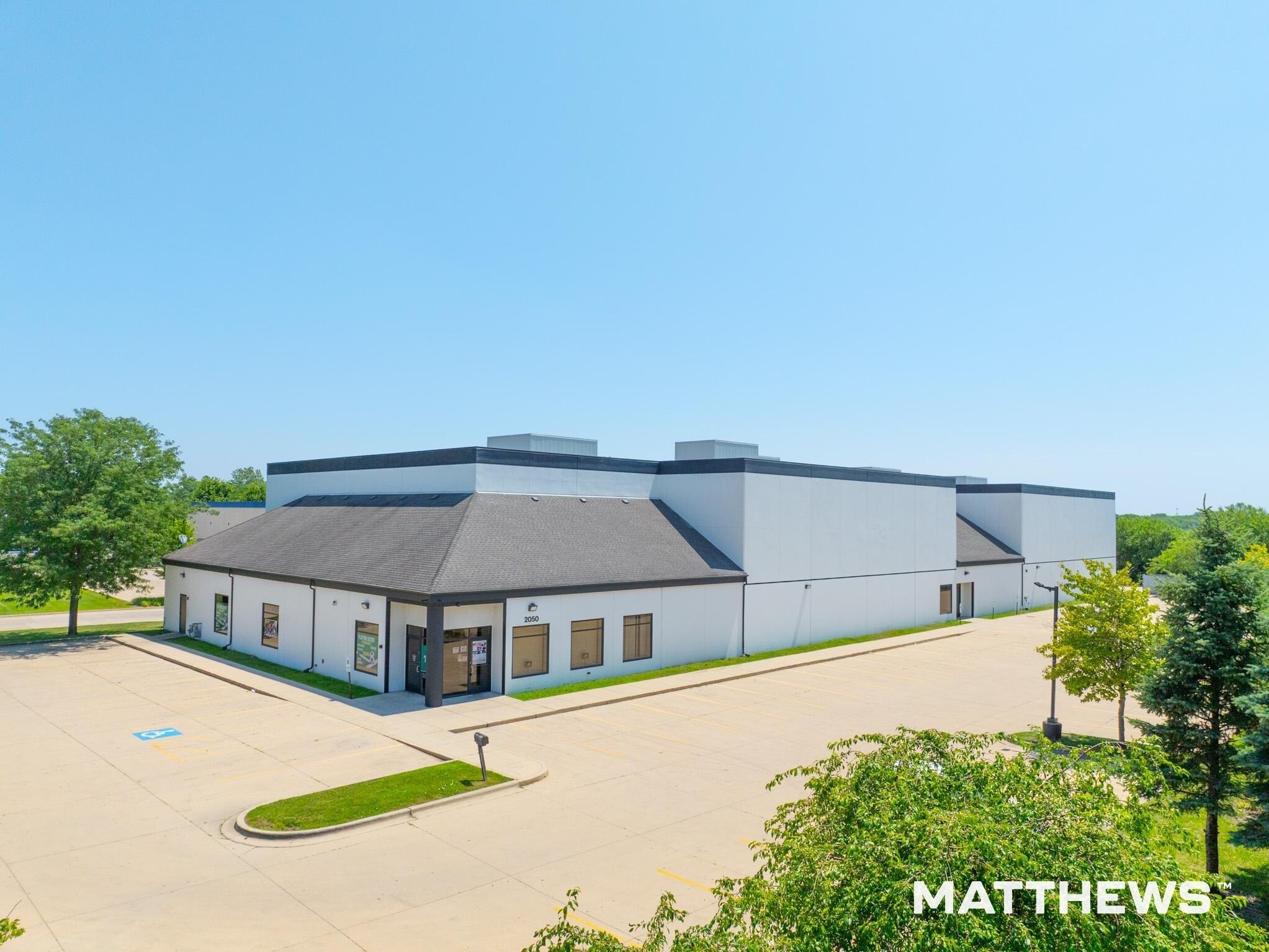 2050 Mitchell Dr, Oswego, IL for lease Building Photo- Image 1 of 4