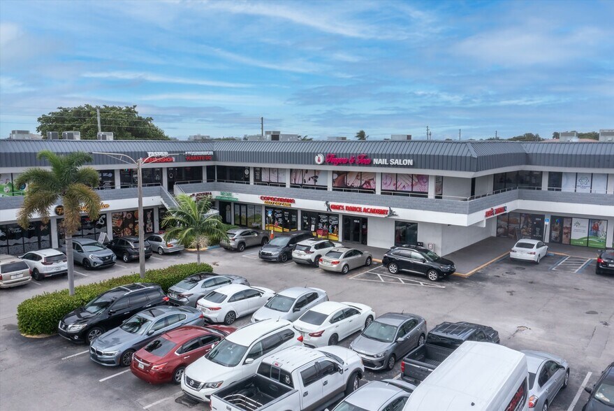 3700 W 12th Ave, Hialeah, FL à louer - Photo du bâtiment - Image 3 de 8