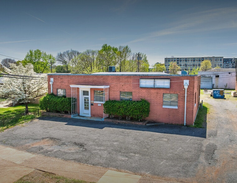 212 Greystone Rd, Charlotte, NC for lease - Building Photo - Image 1 of 4