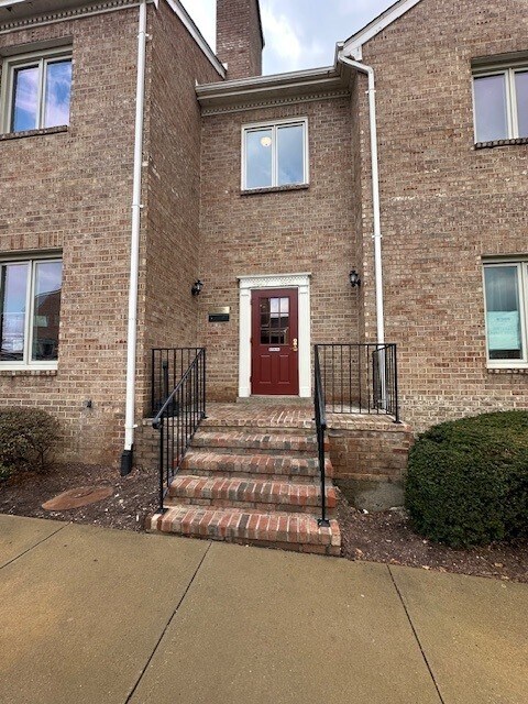 3921-3951 University Dr, Fairfax, VA à louer Photo principale- Image 1 de 31