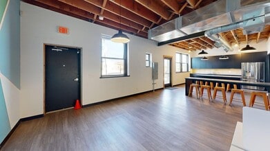 1932 University Ave W, Saint Paul, MN à louer Photo intérieure- Image 2 de 7