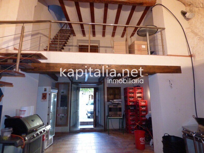 Retail in Bocairent, Valencia for sale - Primary Photo - Image 2 of 5