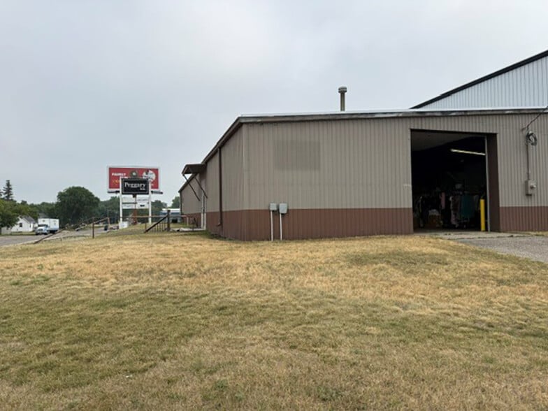 719 Roosevelt Ave, Detroit Lakes, MN for sale - Building Photo - Image 2 of 23