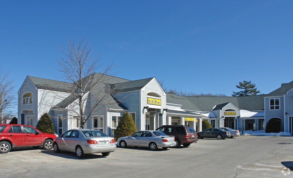 105 Lafayette Rd, Hampton Falls, NH à vendre - Photo du bâtiment - Image 2 de 4