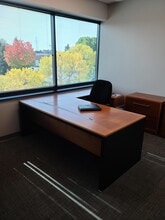 100 Prairie Center Dr, Eden Prairie, MN à louer Photo intérieure- Image 2 de 5