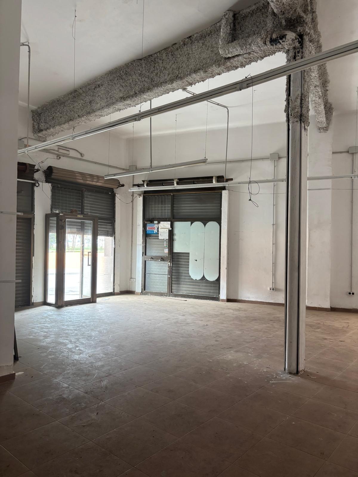 Retail in Sabadell, Barcelona for lease Interior Photo- Image 1 of 9