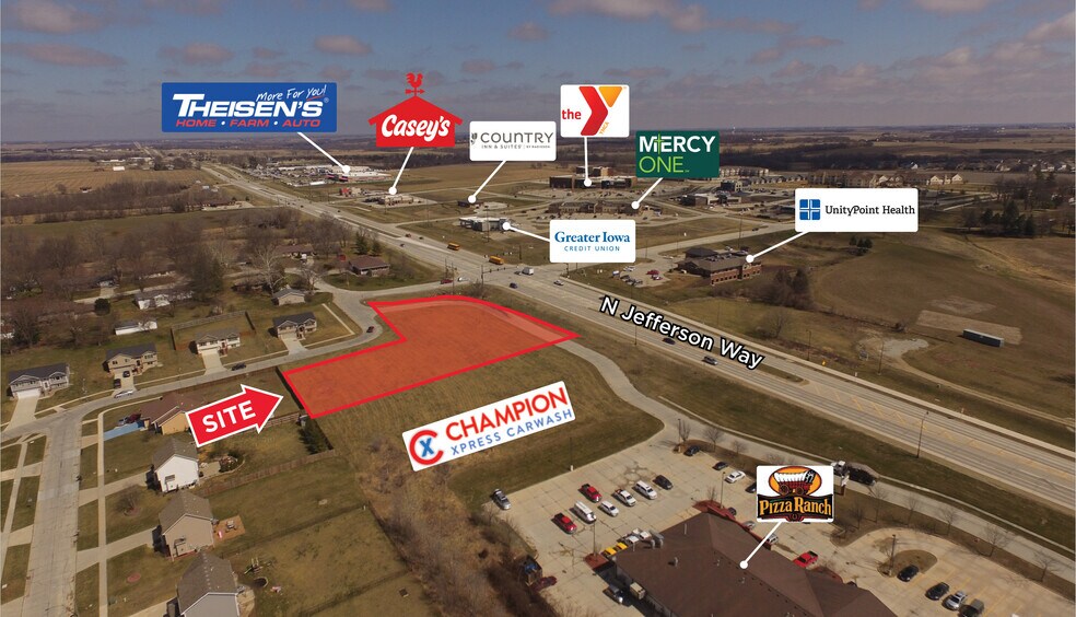 1901 N Jefferson Way, Indianola, IA à vendre - Photo du bâtiment - Image 2 de 3