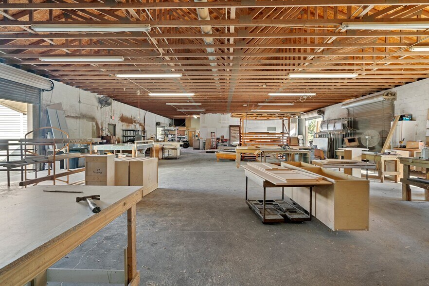 9926 Denton Ave, Hudson, FL à louer - Photo intérieure - Image 2 de 67