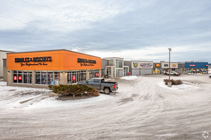 15505-15531 118th Ave, Edmonton, AB à louer - Photo du bâtiment - Image 2 de 4