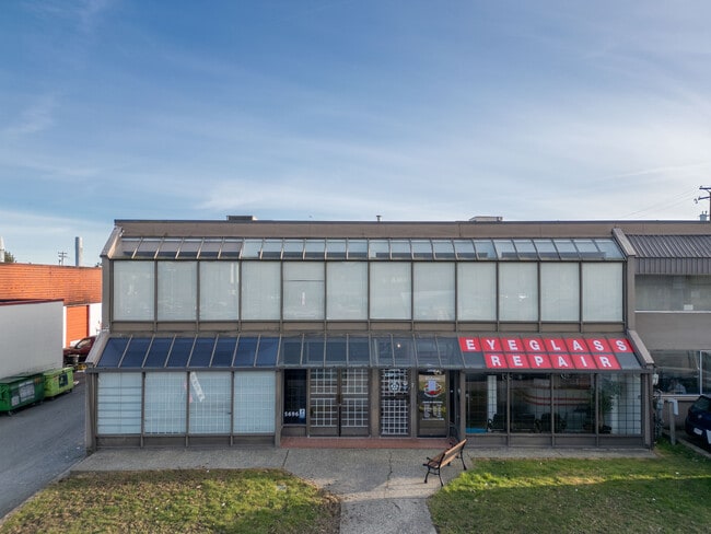 More details for 5690-5696 Imperial St, Burnaby, BC - Retail for Lease