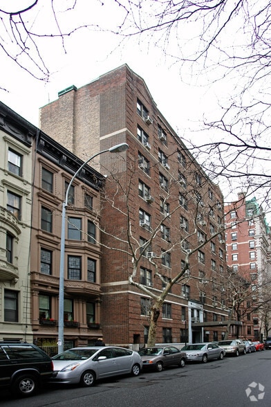 15 W 75th St, New York, NY à vendre - Photo du bâtiment - Image 2 de 4