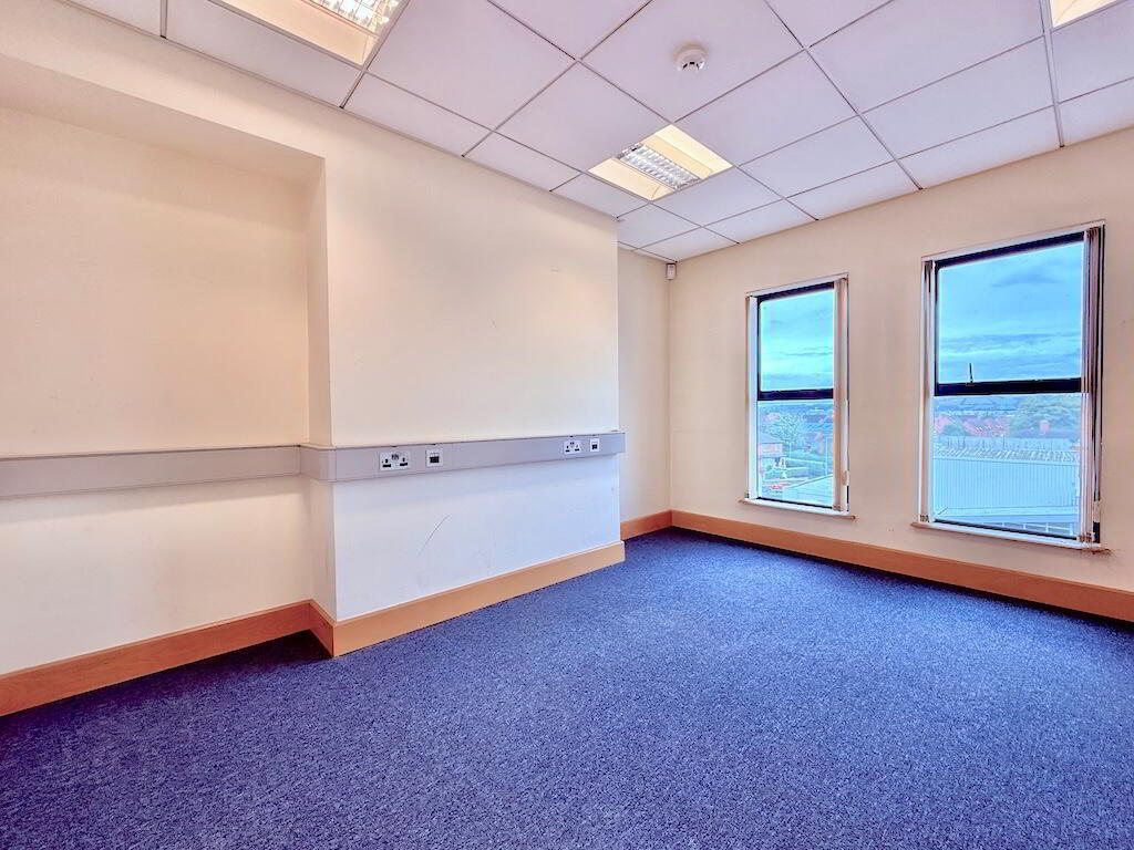 290 Antrim Rd, Belfast for lease Interior Photo- Image 1 of 2