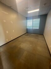 1515 Jarret Pl, Bronx, NY for lease Building Photo- Image 2 of 8