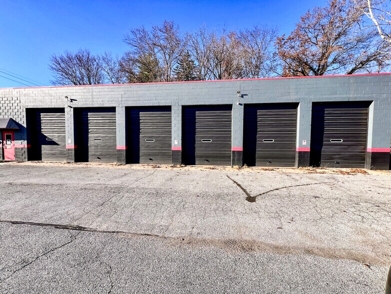 1005 N Belt W, Belleville, IL à vendre - Photo du bâtiment - Image 3 de 10