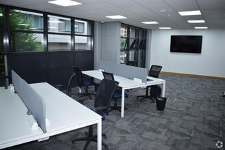 Admirals Way, London for lease Interior Photo- Image 2 of 7