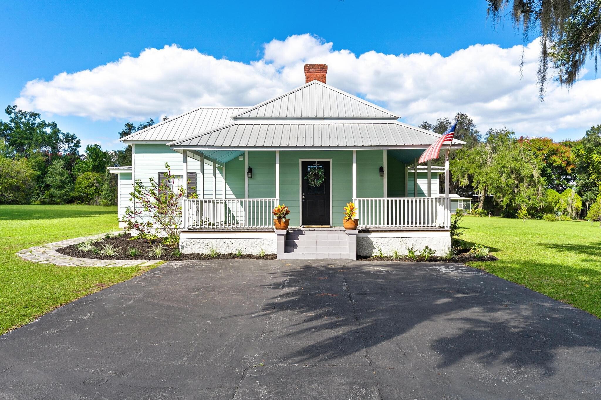 229 W McClendon St, Lady Lake, FL à vendre Photo principale- Image 1 de 16