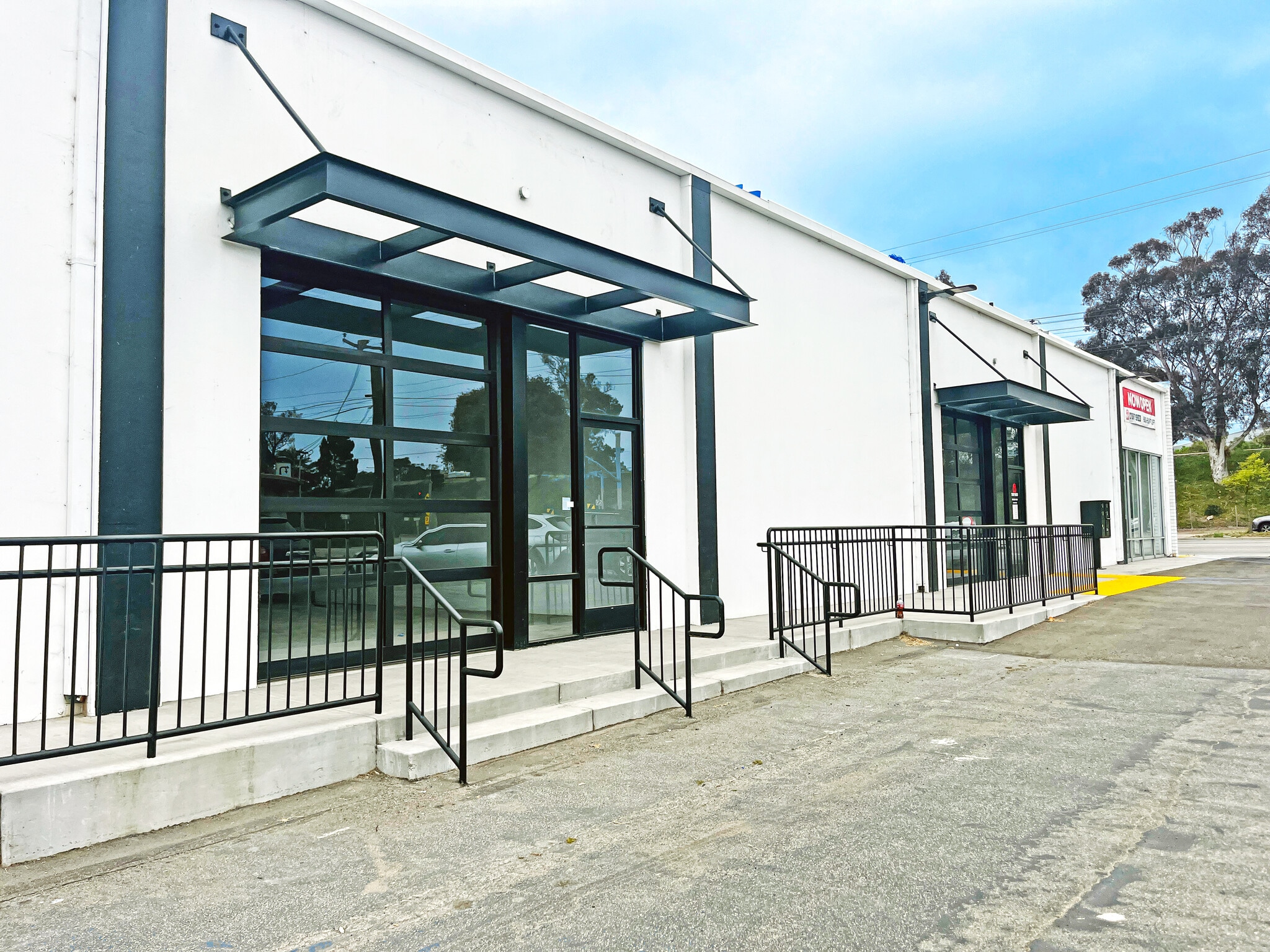 3860 E Main St, Ventura, CA for lease Building Photo- Image 1 of 2