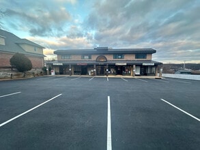 886 Belmont Ave, North Haledon, NJ à louer Photo du bâtiment- Image 1 de 23