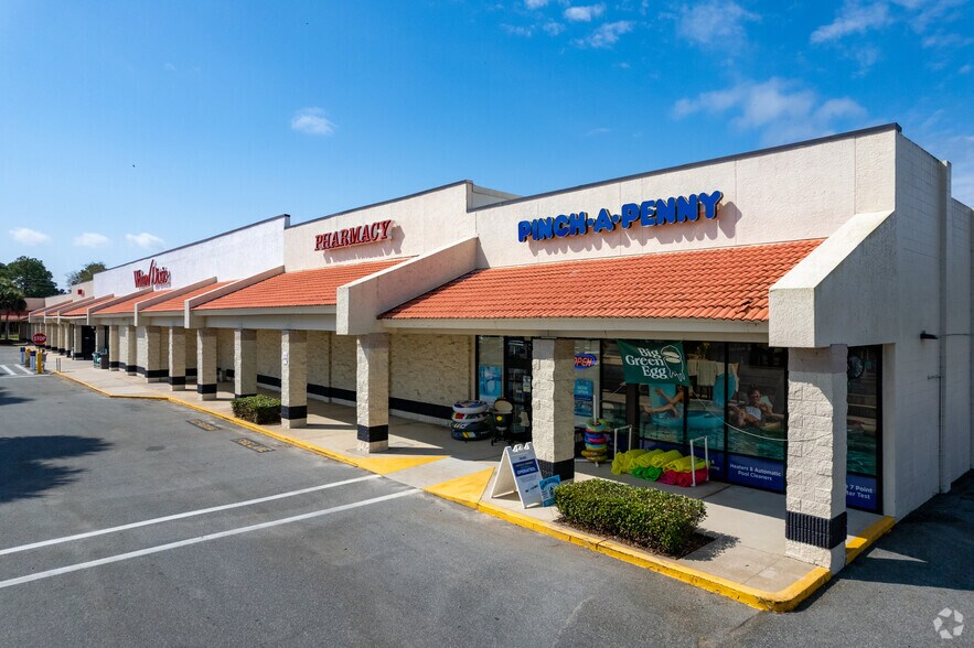 6217-6235 N Cocoa Blvd, Cocoa, FL à louer - Photo du bâtiment - Image 2 de 2