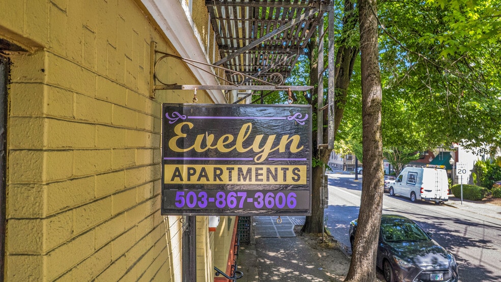 1215 NW 21st Ave, Portland, OR for sale - Building Photo - Image 3 of 44