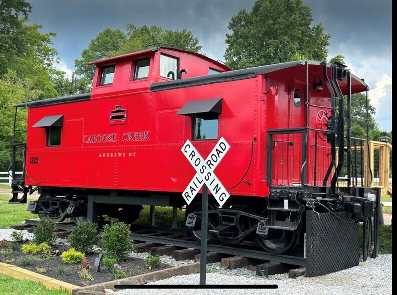 45 Caboose Creek Ln, Andrews, NC à vendre - Photo du bâtiment - Image 3 de 23