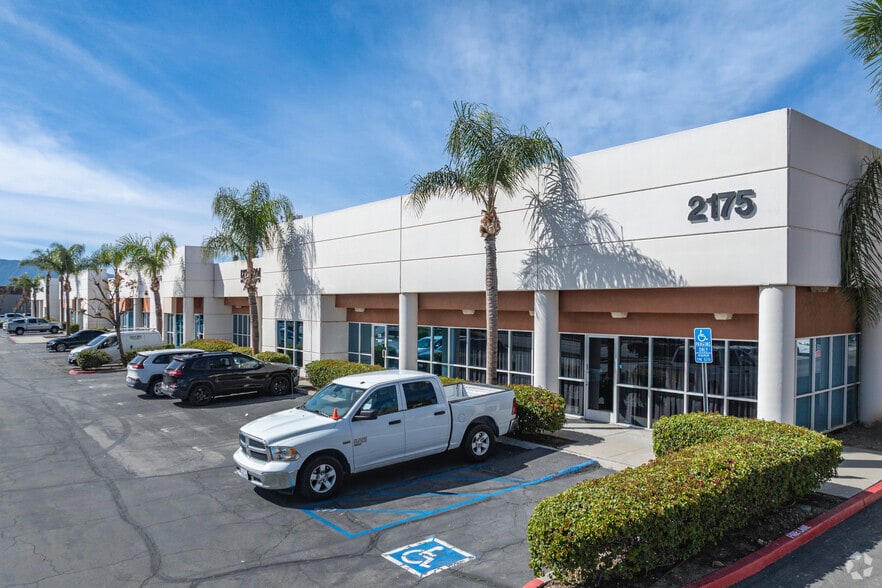 2175 Sampson Ave, Corona, CA for lease - Primary Photo - Image 1 of 6