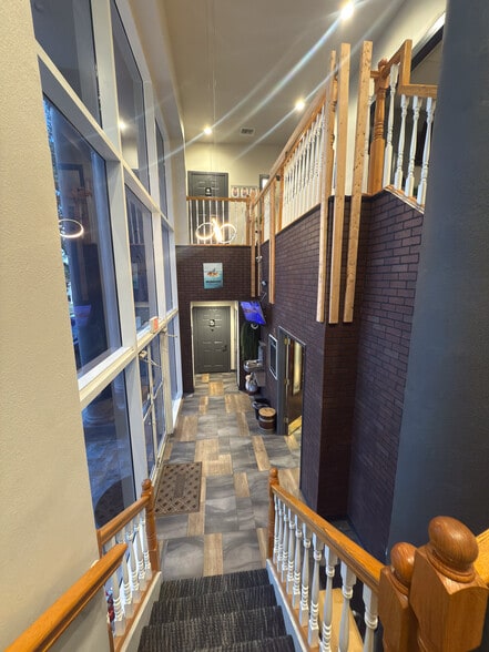 2729 State Road 580, Clearwater, FL for sale - Interior Photo - Image 3 of 16