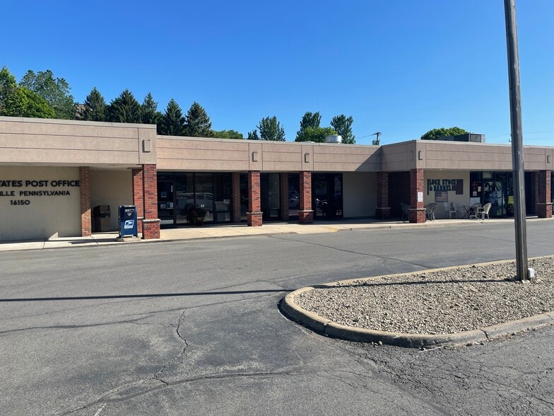 62 E Shenango St, Sharpsville, PA for lease - Building Photo - Image 2 of 16