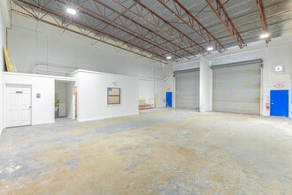 1593 SE Village Green Dr, Port Saint Lucie, FL for sale Interior Photo- Image 1 of 1