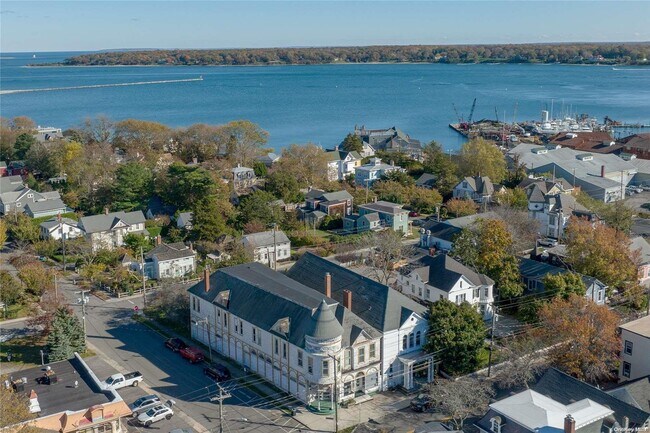Plus de détails pour 434 Main St, Greenport, NY - Commerce de détail à vendre