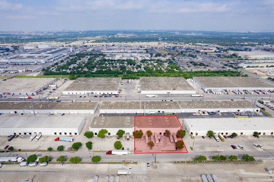 5813 Distribution, San Antonio, TX for lease - Building Photo - Image 2 of 11