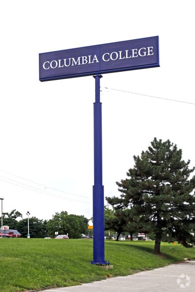 4411 Woodson Rd, Saint Louis, MO for lease - Building Photo - Image 3 of 29