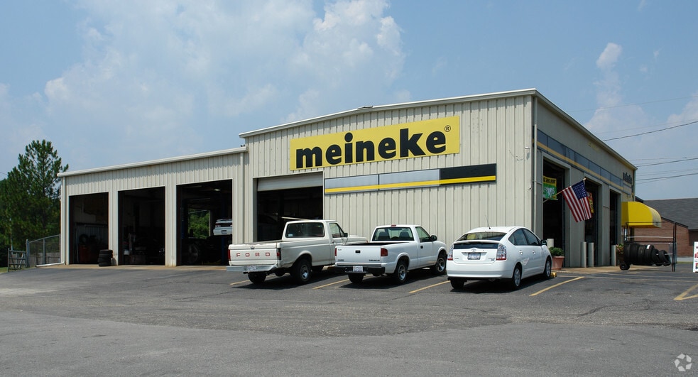 6017 Yadkin Rd, Fayetteville, NC for lease - Building Photo - Image 2 of 2