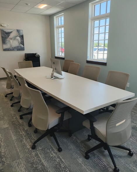 490 N Page St, Aviston, IL for lease - Interior Photo - Image 3 of 4