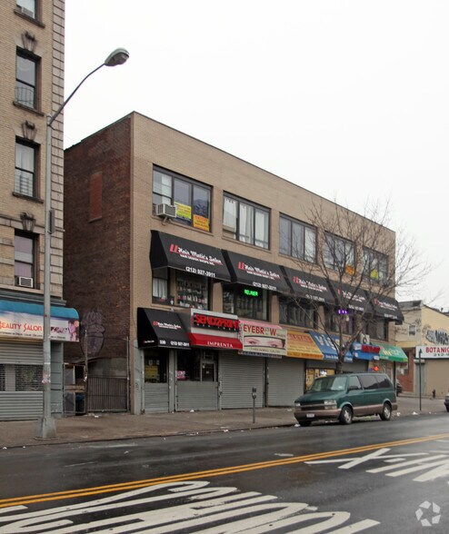330-334 Audubon Ave, New York, NY à louer - Photo du bâtiment - Image 3 de 3