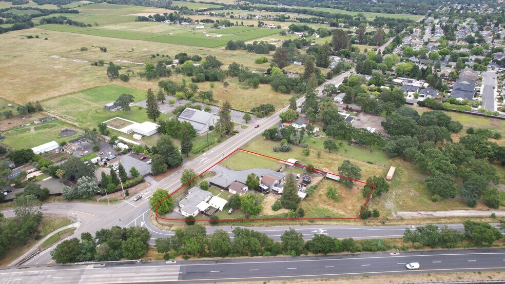 160 Arata Ln, Windsor, CA à vendre - Photo du bâtiment - Image 1 de 7