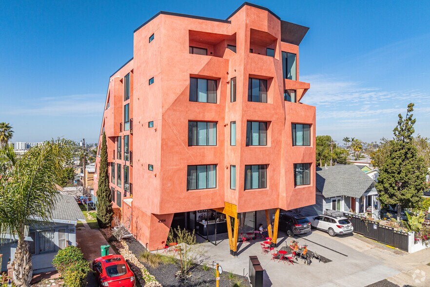 4384 Hamilton St, San Diego, CA à vendre - Photo du bâtiment - Image 2 de 12
