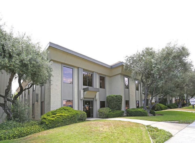 940 Saratoga Ave, San Jose, CA à louer - Photo du bâtiment - Image 2 de 10