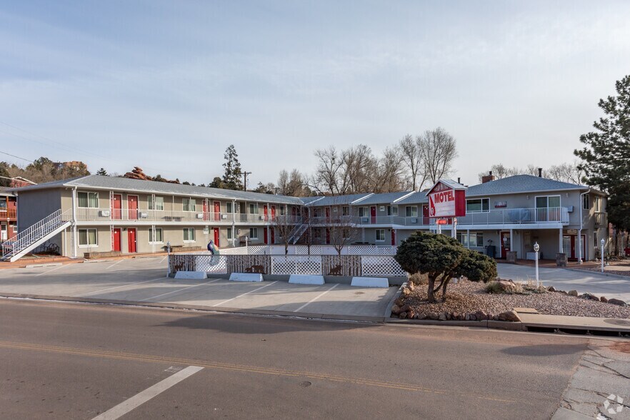 56 El Paso Blvd, Manitou Springs, CO à vendre - Photo du bâtiment - Image 2 de 44